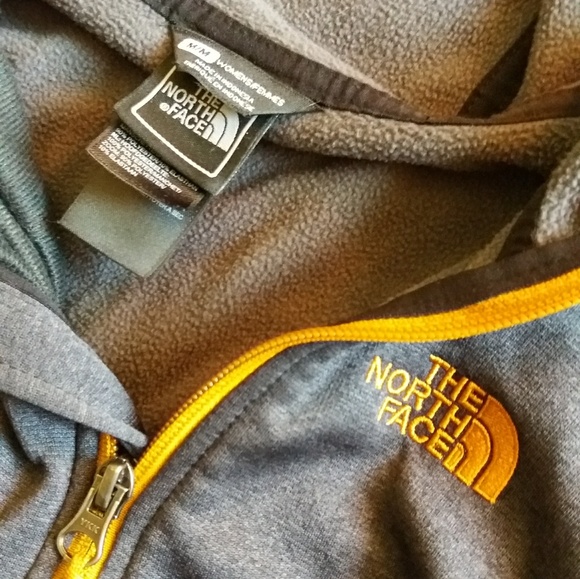 The North Face Jackets & Blazers - 💖NWOT💖The North Face fleece lined zip hoodie